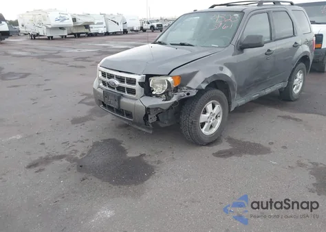 2012 Ford Escape Xlt z USA, uszkodzony, nr VIN 1FMCU9D78CKB67479